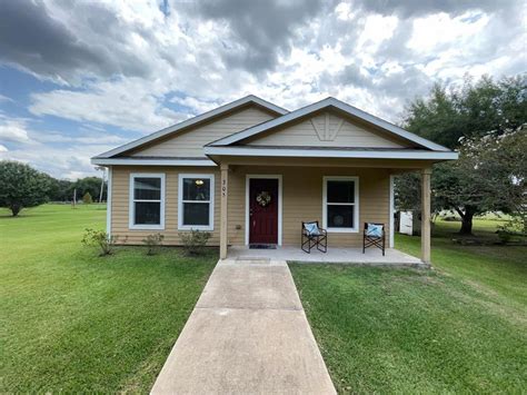 View details, map and photos of this single family property with 4 bedrooms and 3 total baths. . Homes for sale in bay city tx